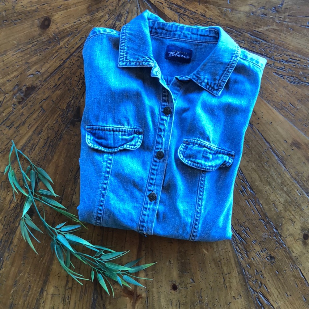 Express Bleus Jean button up shirt